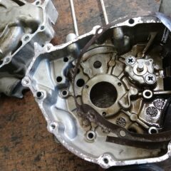 旧車、クランクケースガスケットが廃盤。自作しよう